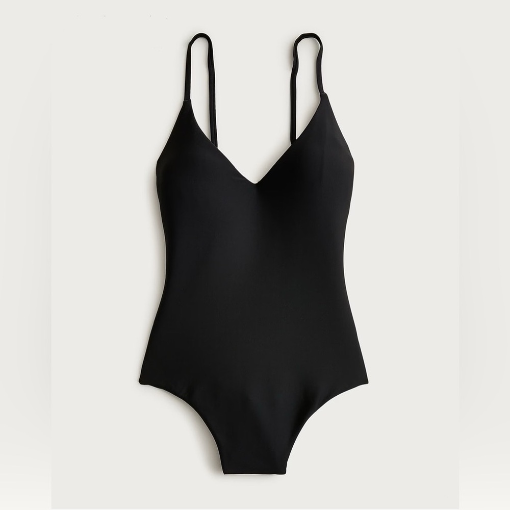 J Crew Women’s Black Lana one-piece in Classic Sculpt™
Size 6 NWT